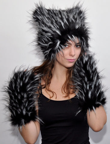 TIPSY BROWN ON TAN MITTS