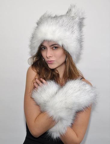 TIPSY BROWN ON TAN MITTS