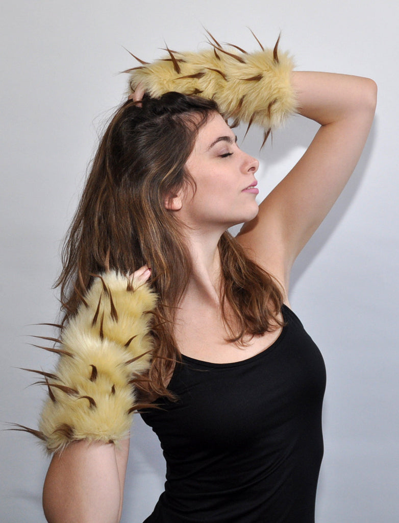 TIPSY BROWN ON TAN MITTS