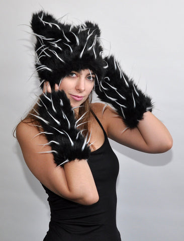 TIPSY BROWN ON TAN MITTS